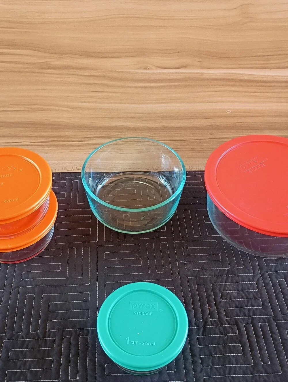 Pyrex Glass Food Storage Containers with Lids Set of 5